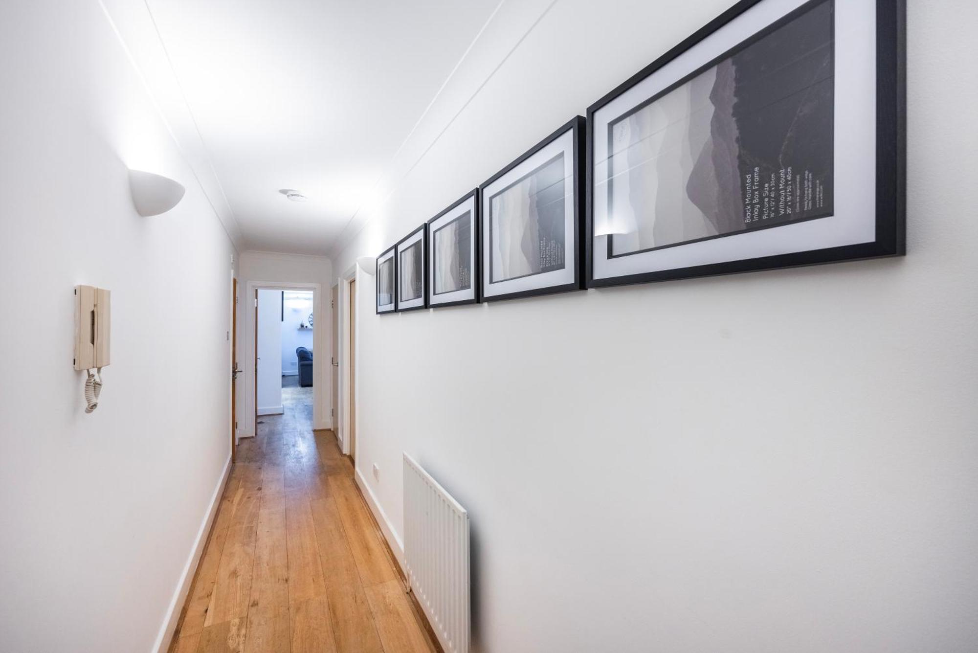 Cozy Haven - Bright 2br Apartment, Next To Major Station * Londra